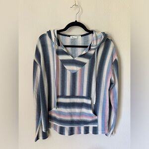 Wallflower Pullover Hooded Sweater Size L